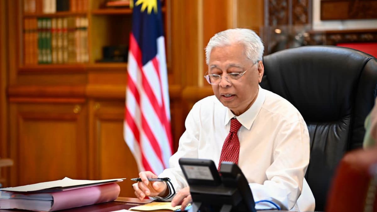 opposition-election-manifesto-full-of-empty-promises-malaysia-caretaker-pm